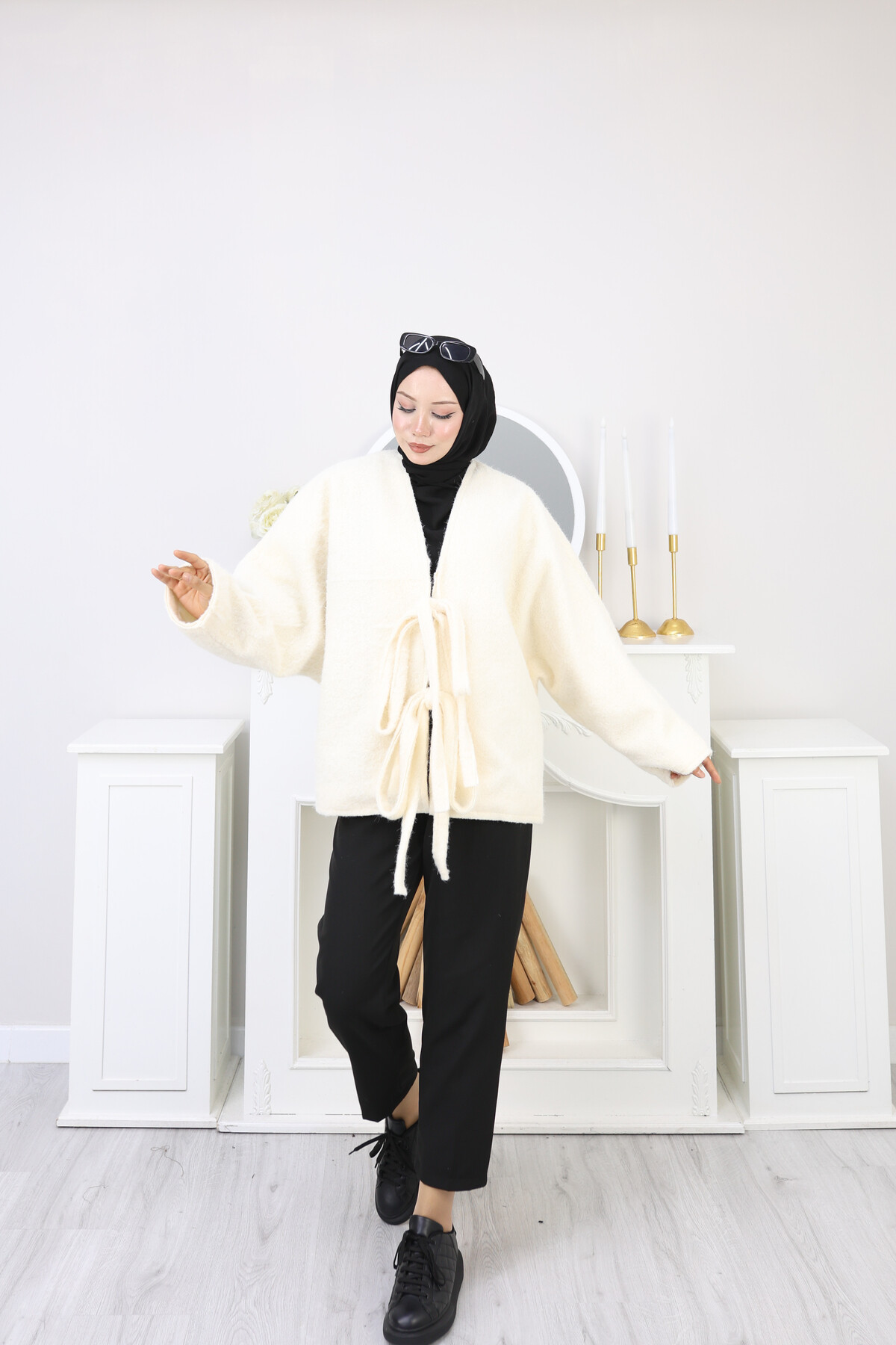 ÖNDEN BAĞLAMALI KAŞE CEKET-KREM