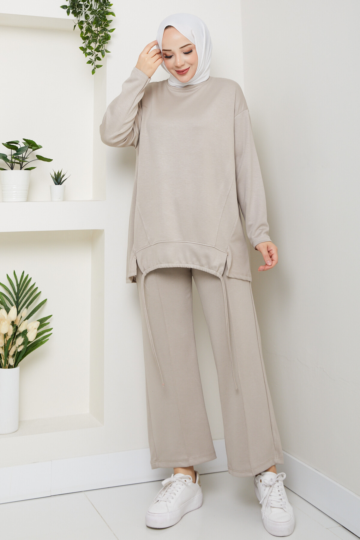 Oysho Biyeli Asimetrik Salaş Takım Krem