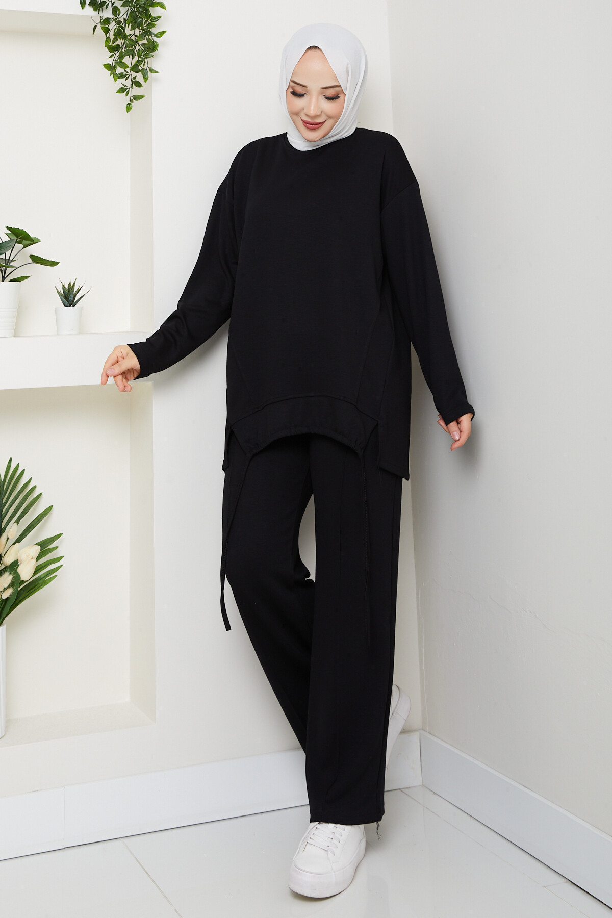 Oysho Biyeli Asimetrik Salaş Takım Siyah