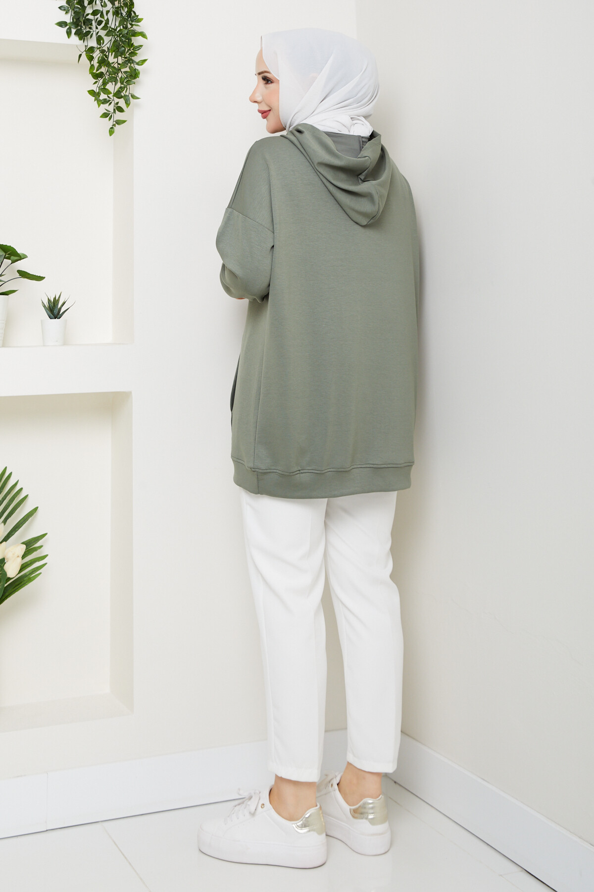 Oysho Kanguru Cep Yarım Fermuarlı Kapşonlu Sweat Haki