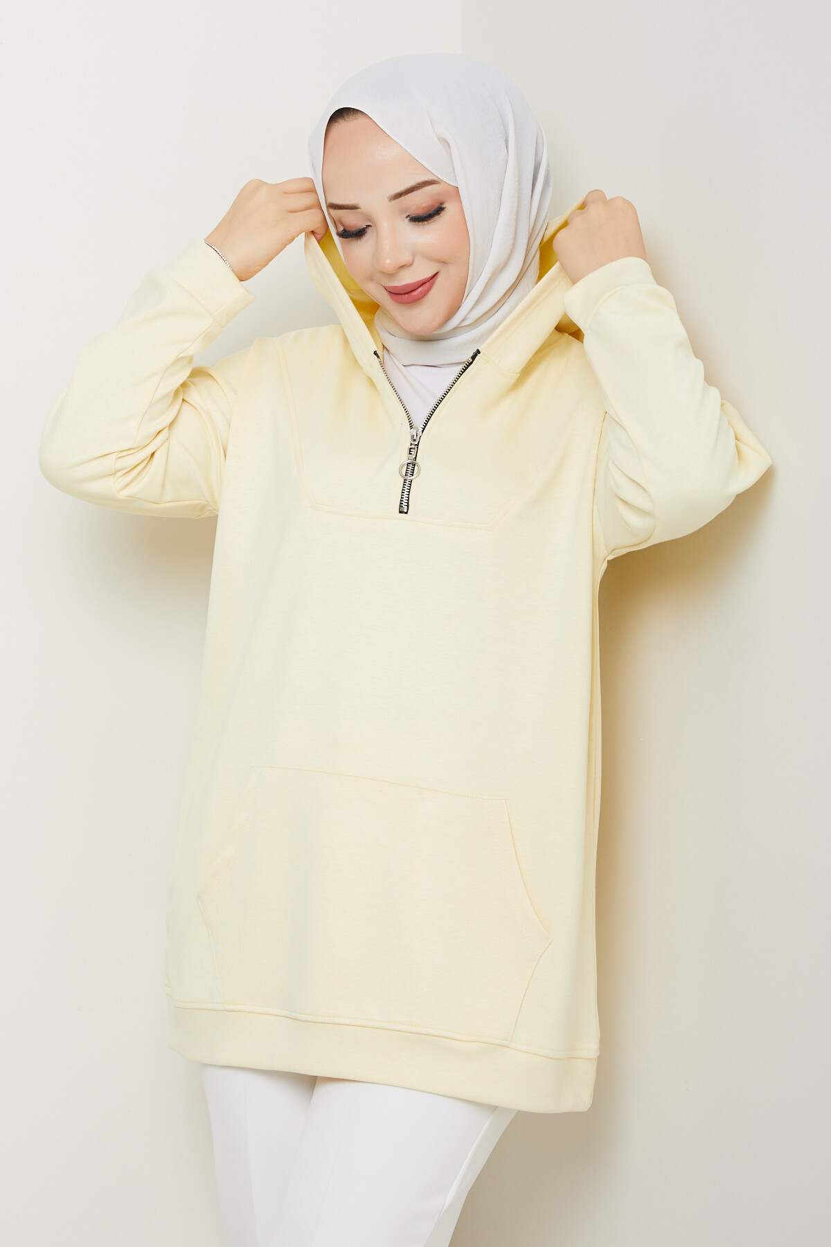 Oysho Kanguru Cep Yarım Fermuarlı Kapşonlu Sweat Sarı