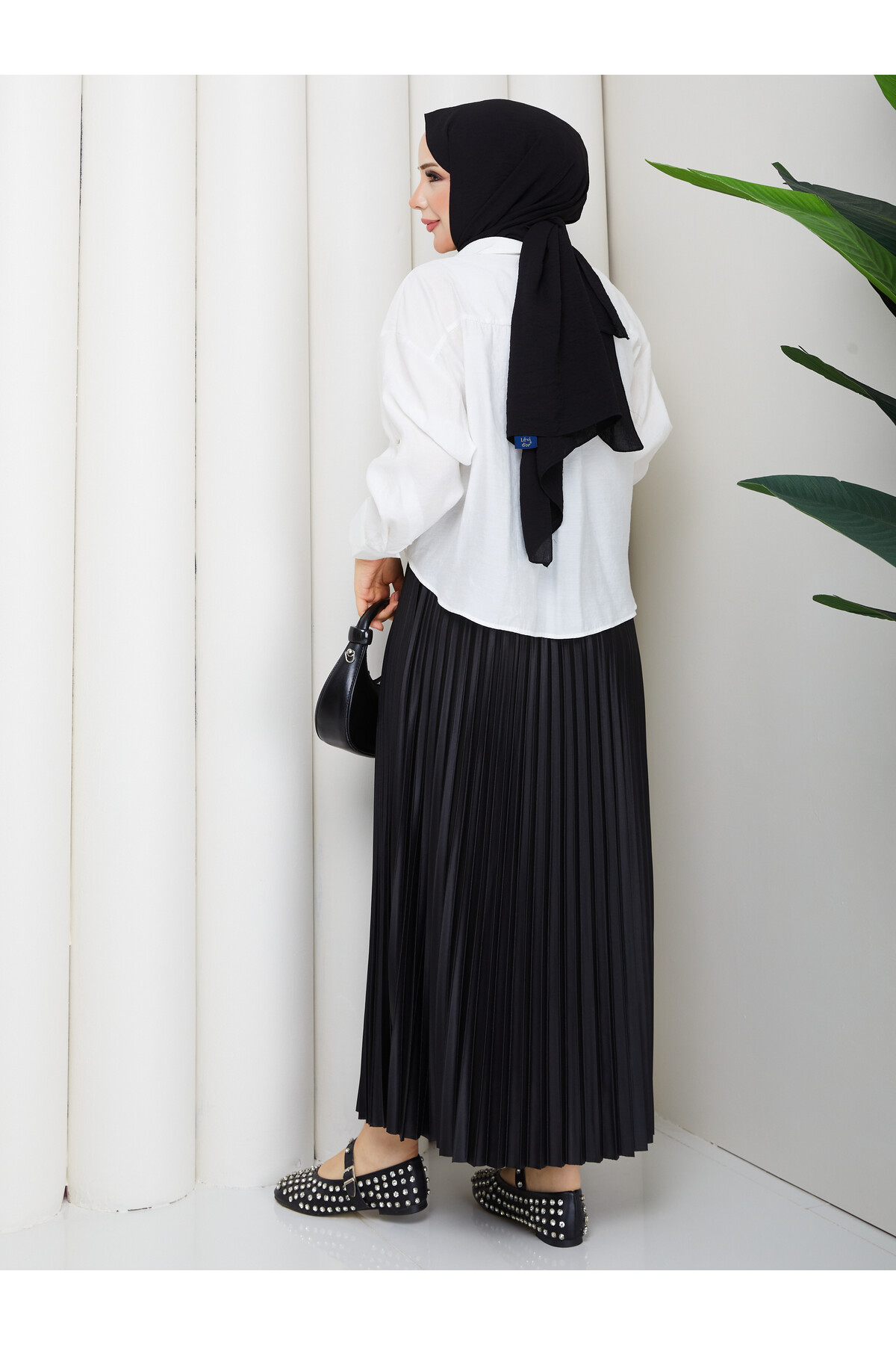 QN BURGULU GÖMLEK-BEYAZ