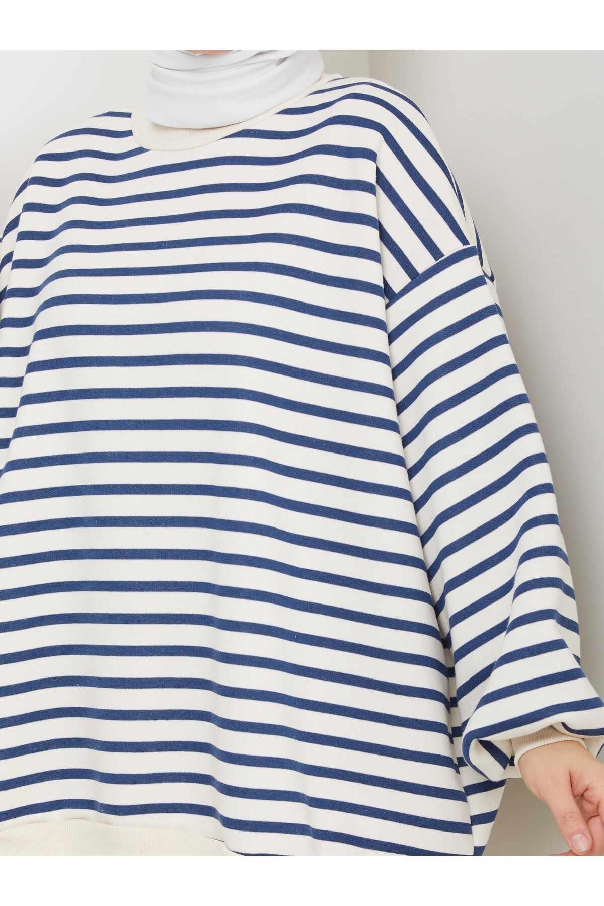 ŞIK ÇİZGİLİ 3 İP DÜZ SWEAT -MAVİ