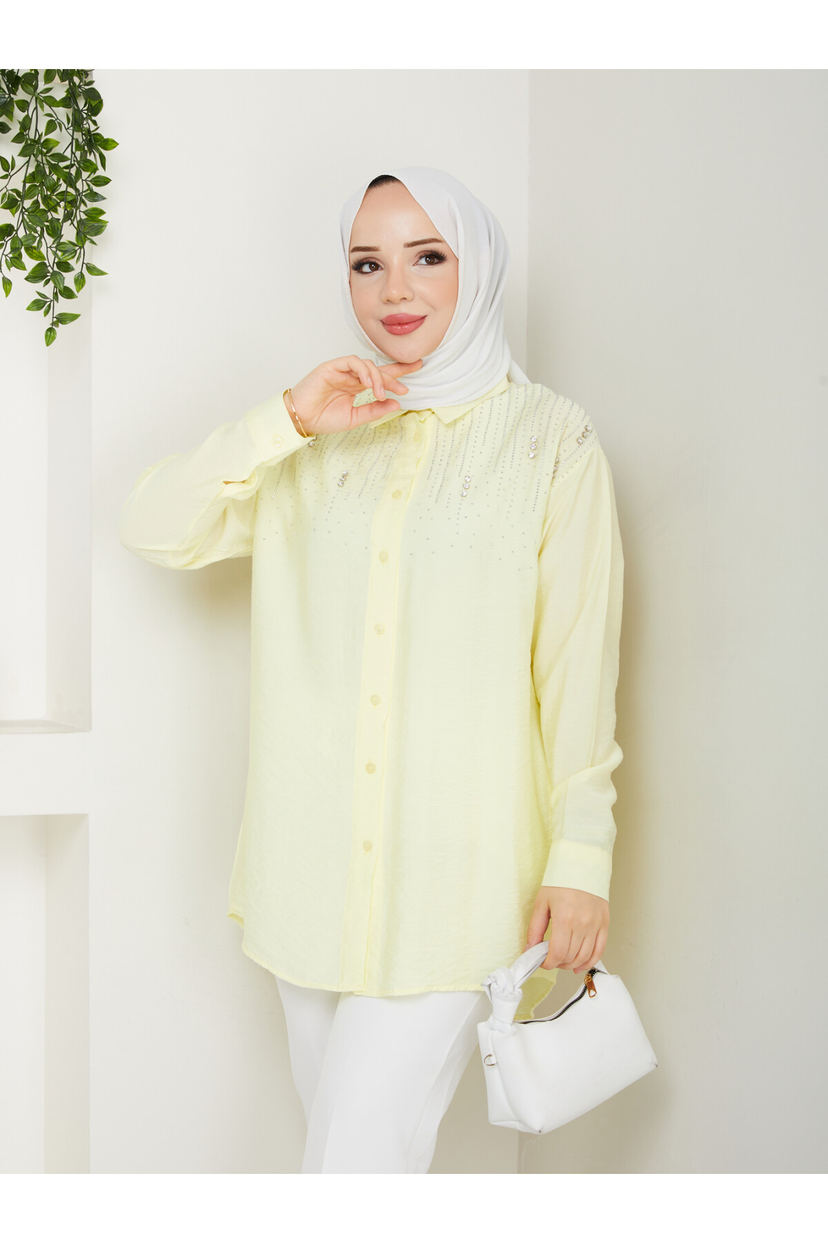 TAŞ İNCİ DETAYLI GÖMLEK-SARI