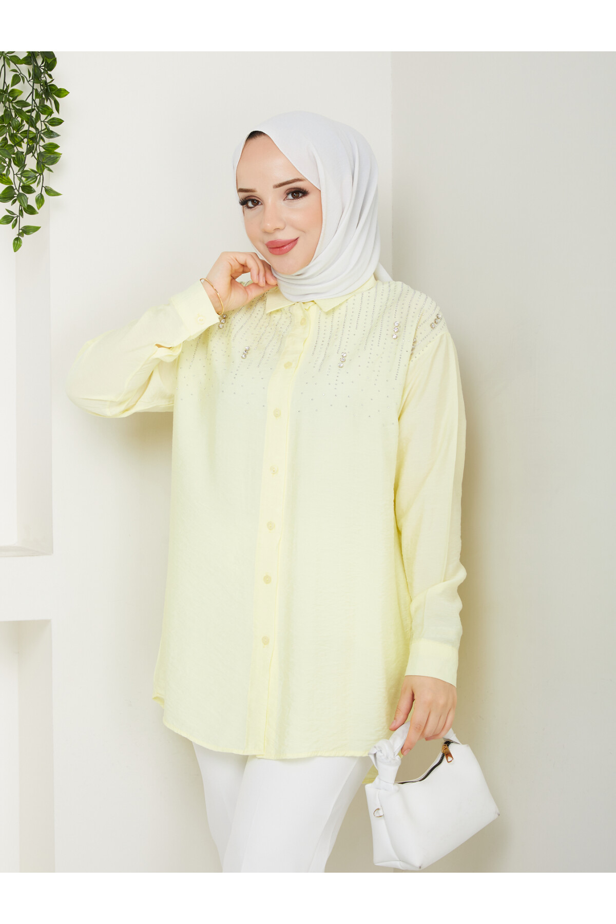 TAŞ İNCİ DETAYLI GÖMLEK-SARI