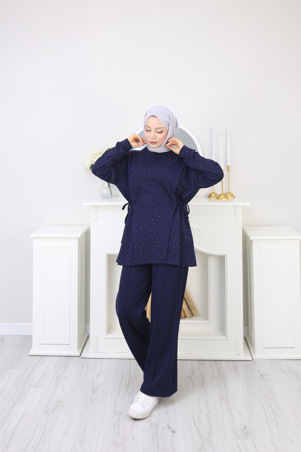 TAŞLI TAKIM-LACİVERT