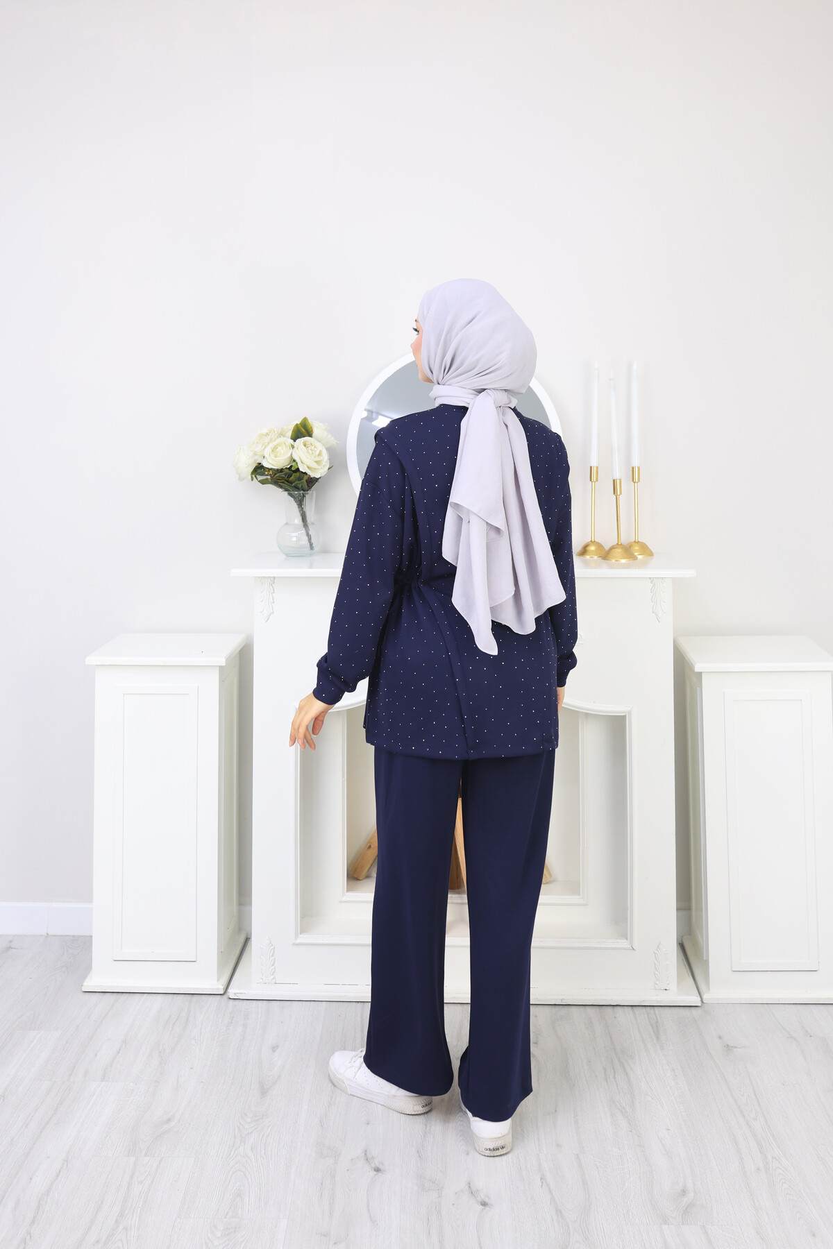 TAŞLI TAKIM-LACİVERT