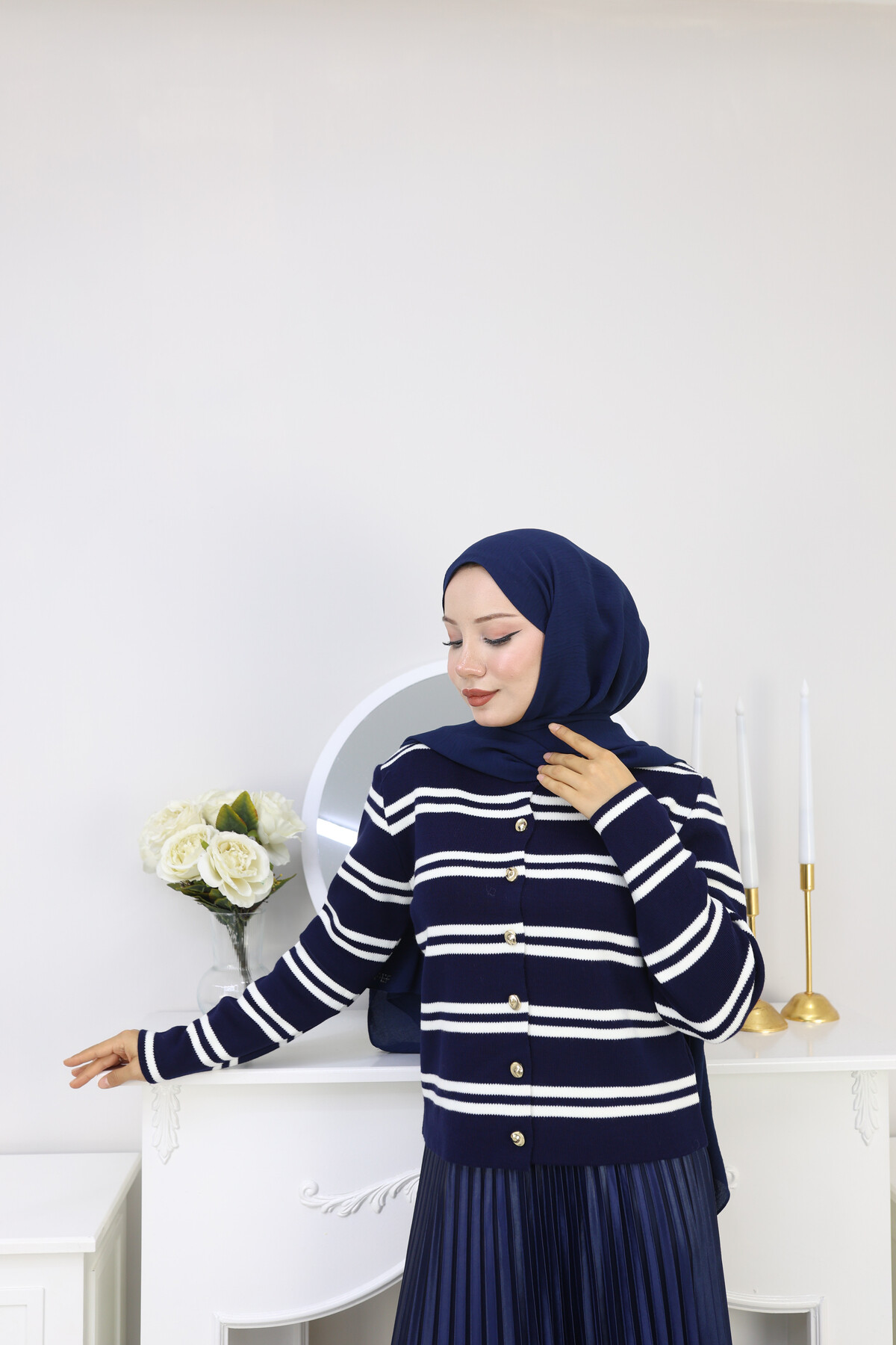 VN ÇİZGİLİ KISA HIRKA -LACİVERT