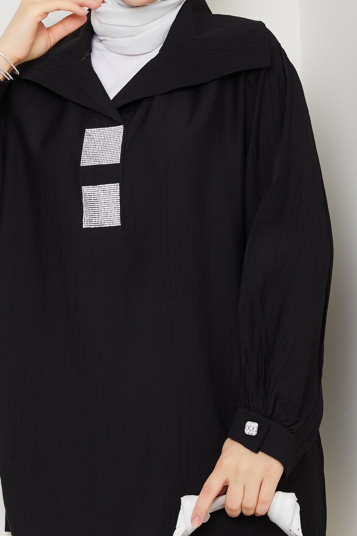 Yaka Pul Detay Gömlek Siyah