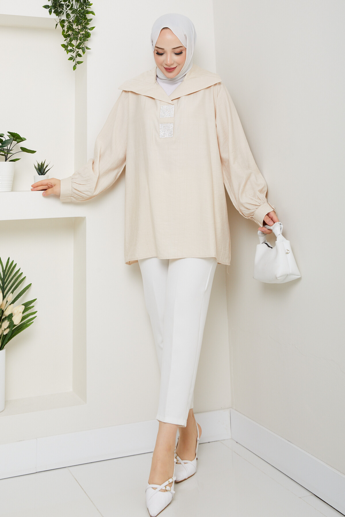 Yaka Pul Detay Gömlek Krem