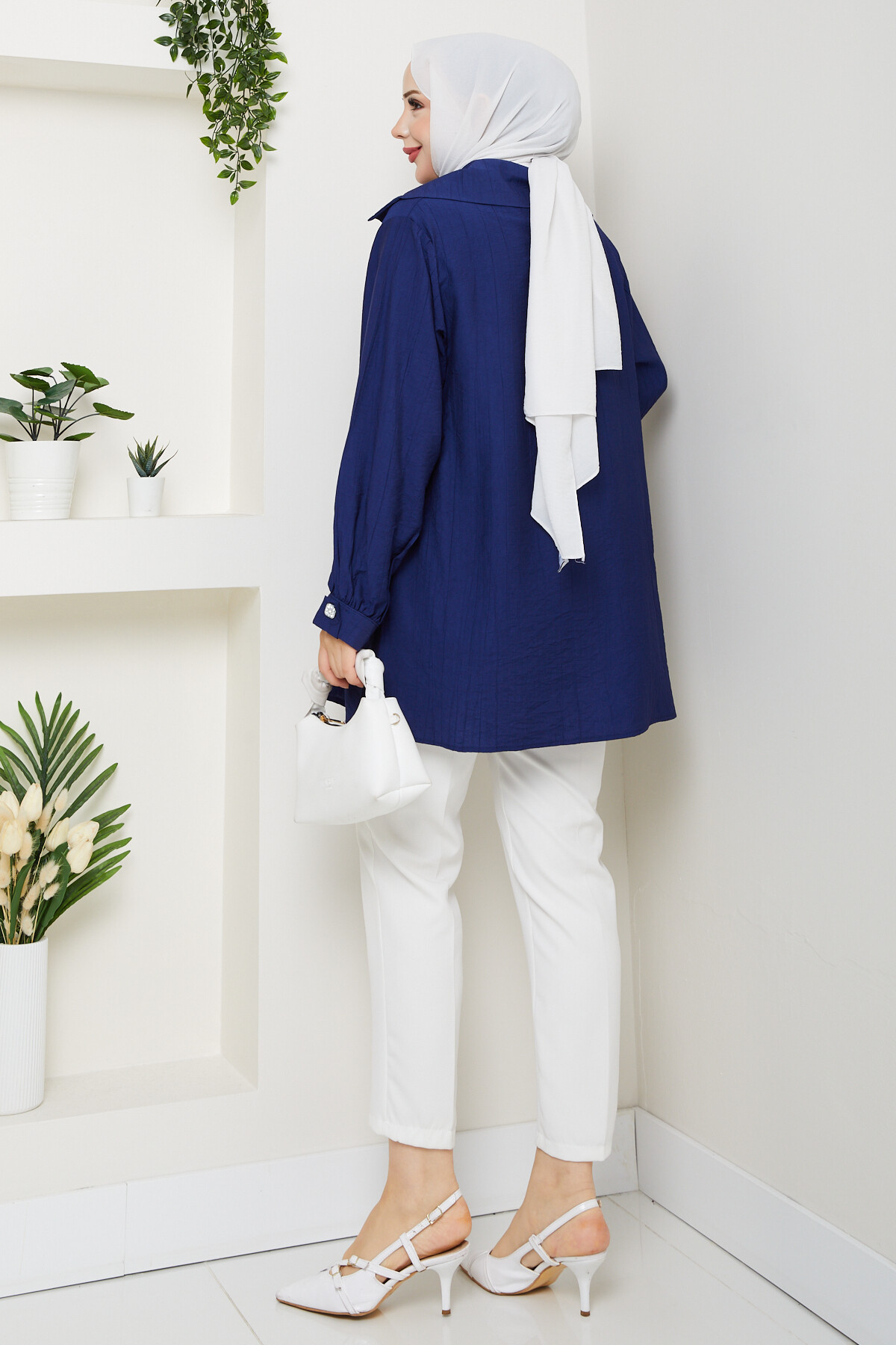 Yaka Pul Detay Gömlek Lacivert