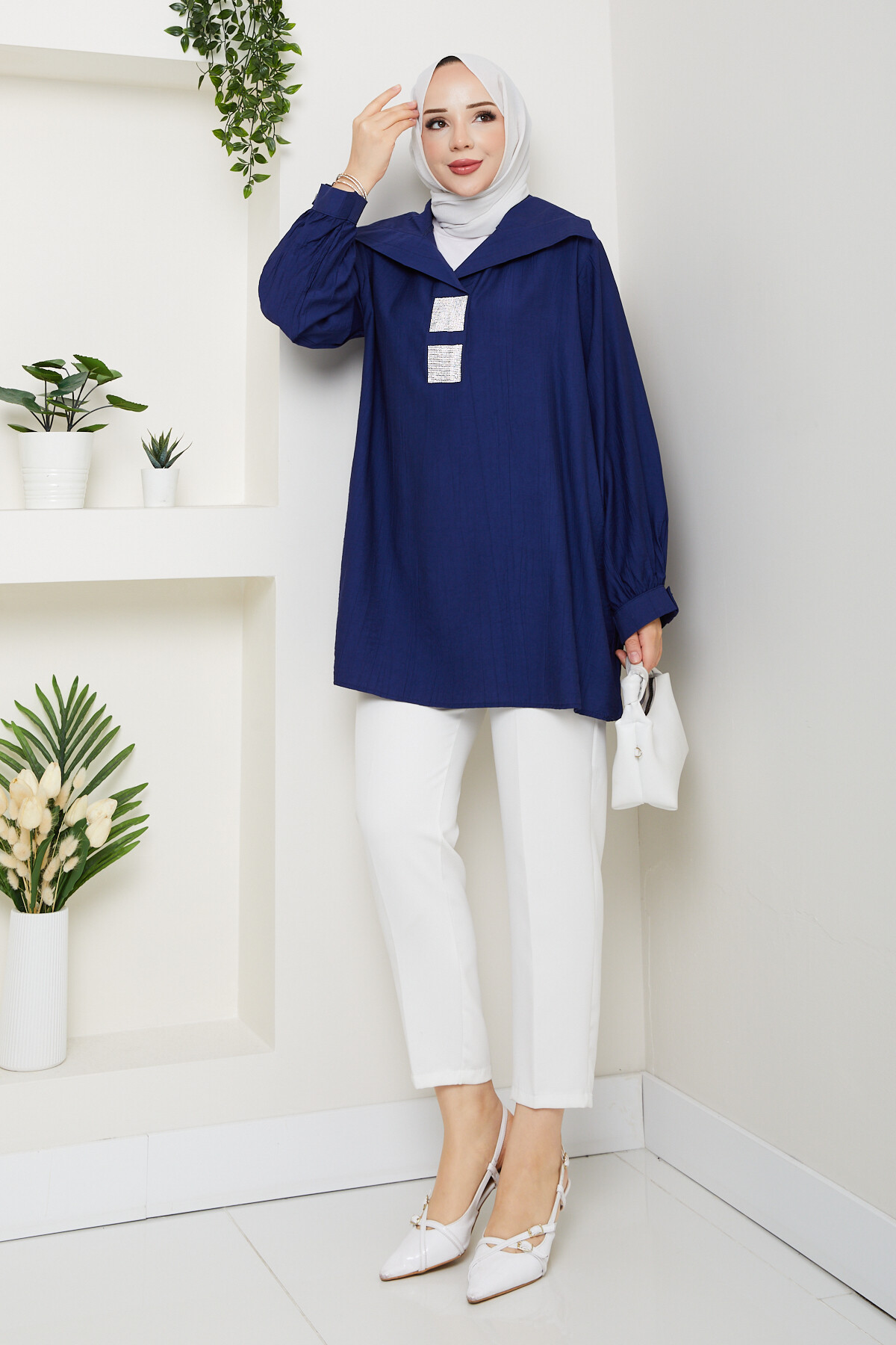 Yaka Pul Detay Gömlek Lacivert