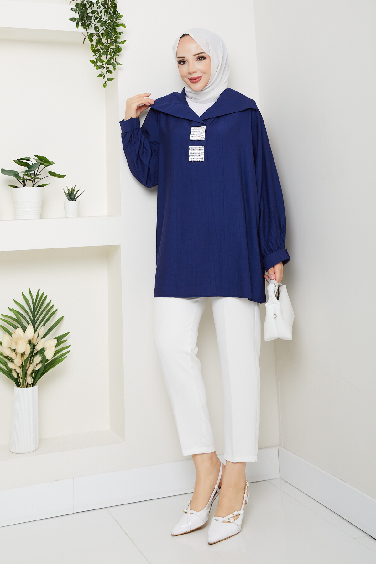 Yaka Pul Detay Gömlek Lacivert