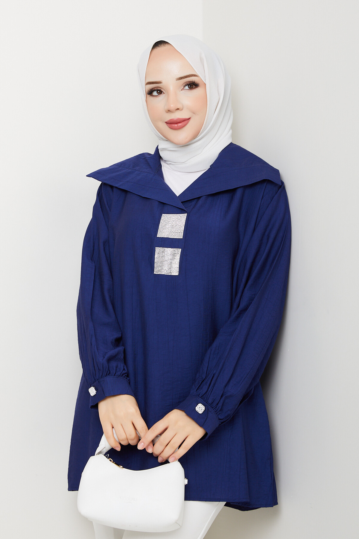 Yaka Pul Detay Gömlek Lacivert