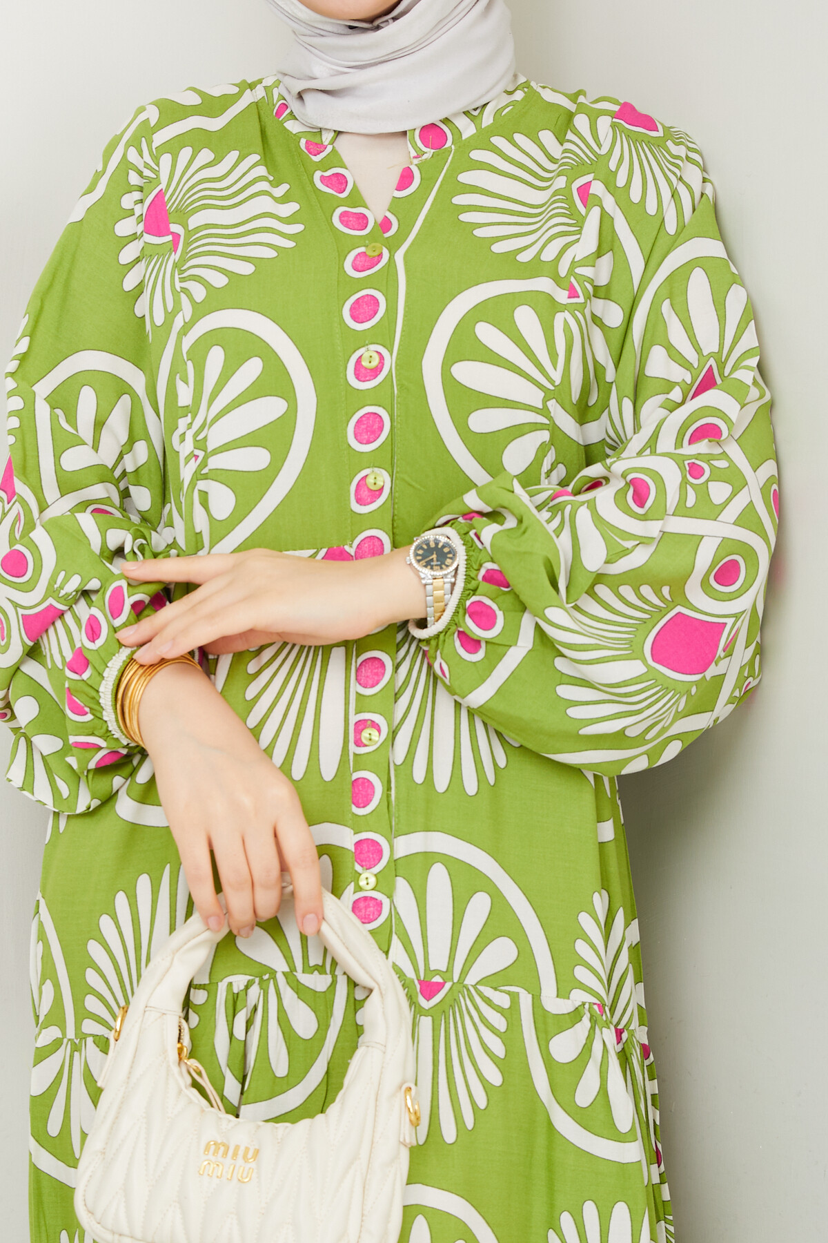 YARI DÜĞMELİ EBRU DESENLİ ELBİSE-YEŞİL