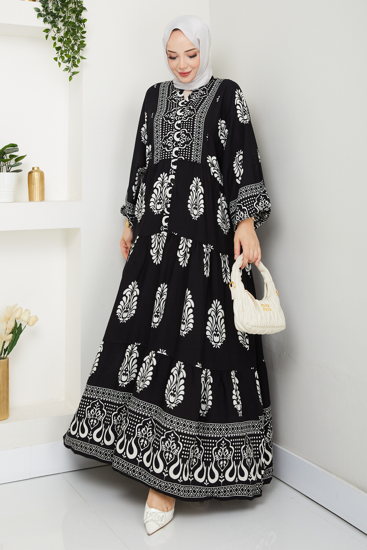 YARI DÜĞMELİ ETNİK DESENLİ ELBİSE-SİYAH