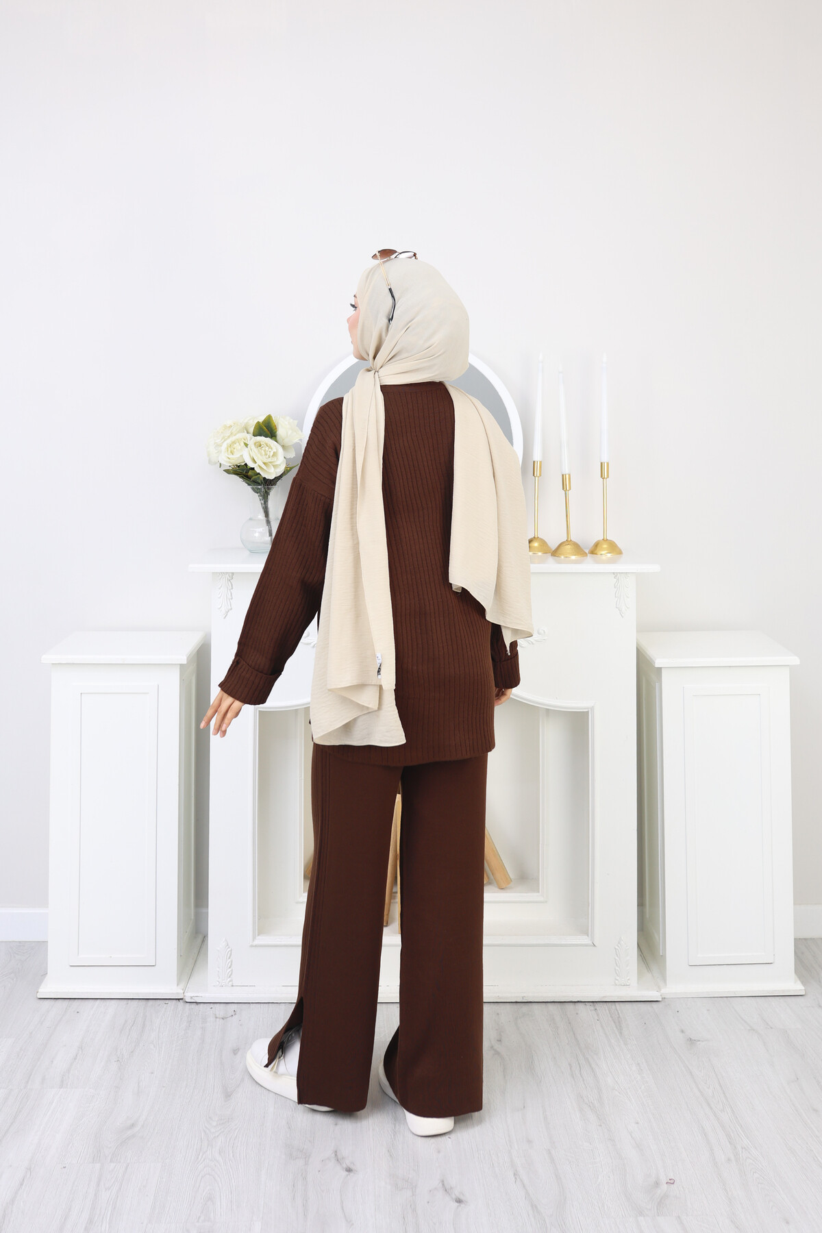 YIRTMAÇ DETAY TRİKO TAKIM-ACI KAHVE