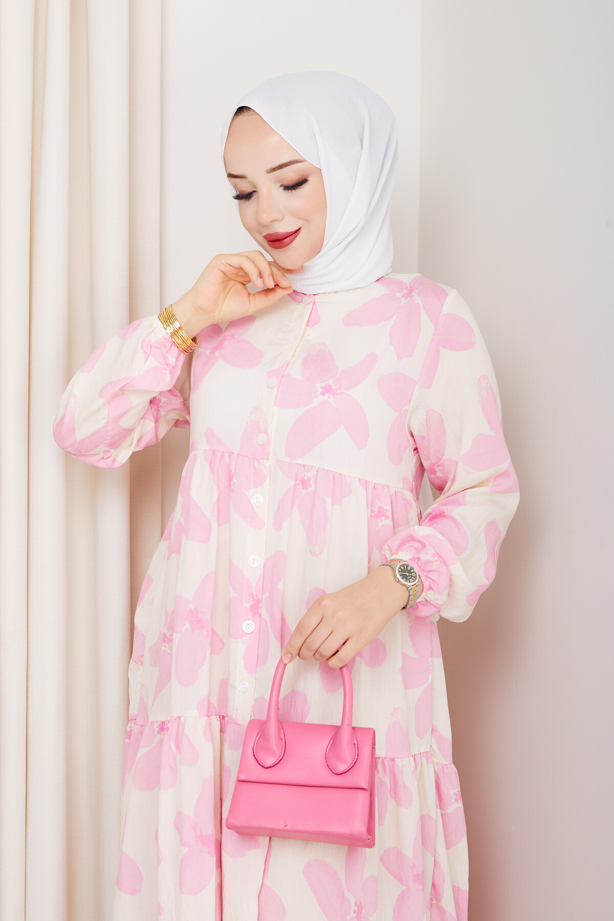 ZU YARIM DÜĞMELİ ÇİÇEK DESEN ELBİSE-PEMBE