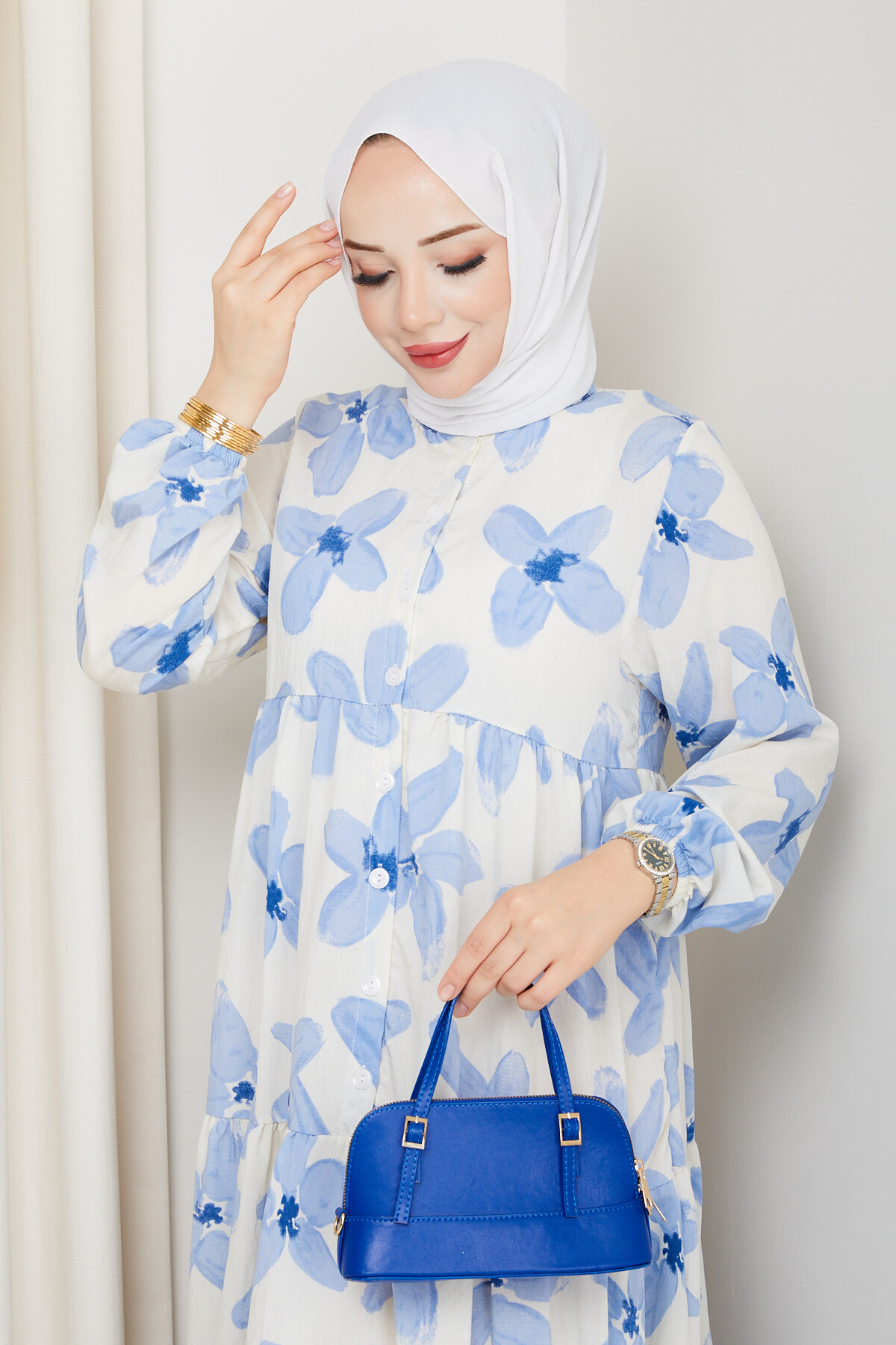 ZU YARIM DÜĞMELİ ÇİÇEK DESEN ELBİSE-MAVİ