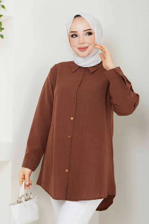 SIRTI DÜĞMELİ GÖMLEK - KAHVERENGİ
