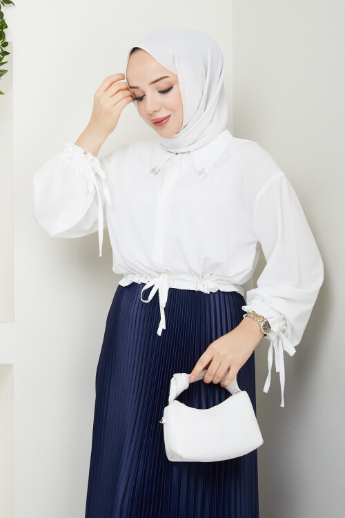 KELEBEK BROŞLU CROP BLUZ-BEYAZ