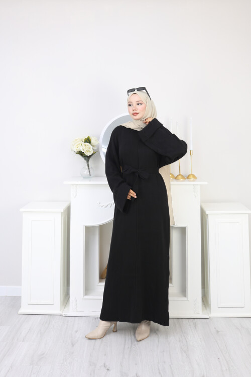 ÇIMALI UZUN KUŞAK DETAYLI ELBİSE-SİYAH