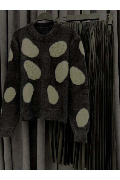 Desenli İnci Detaylı Tüy Kazak Kombin Siyah