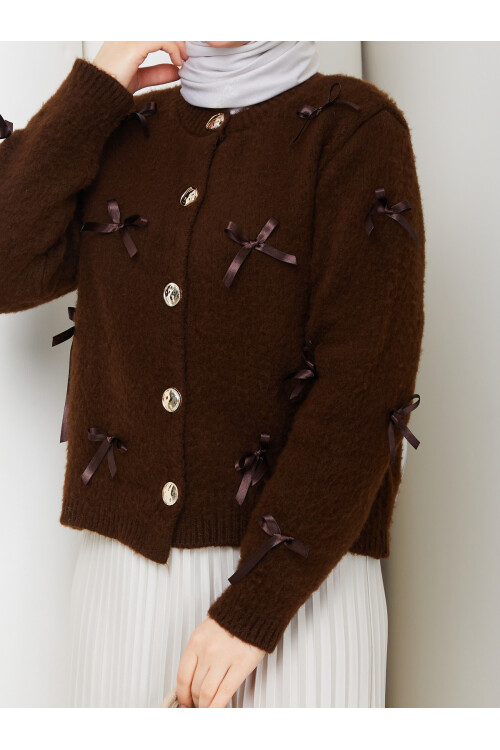 FİYONKLU TRİKO HIRKA - ACI KAHVE