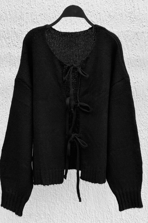 Önü Bağlamalı Laura Hırka Siyah