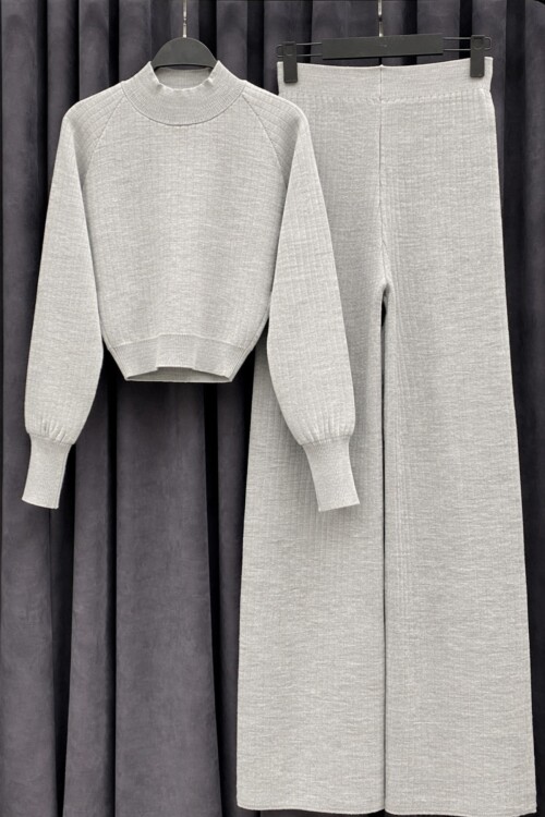 PARMAK GEÇİRMELİ TRİKO TAKIM -GRİ