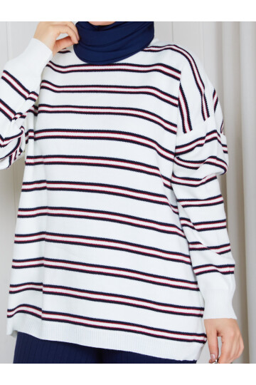 0305 Çizgili Oversize Triko Kazak –Beyaz