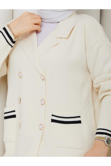 ÇELİK ÖRME DÜĞME DETAY TRİKO TAKIM -KREM