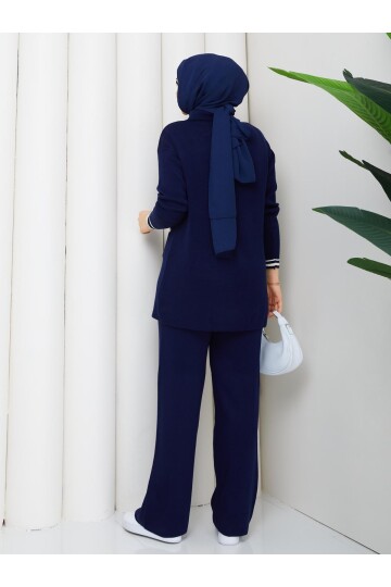 ÇELİK ÖRME DÜĞME DETAY TRİKO TAKIM -LACİVERT