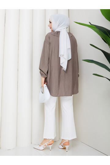 ÇİLEK FIRFIRLI DÜĞMELİ HIRKA - VİZON