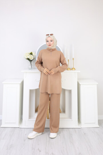 FERMUAR DETAY TRİKO TAKIM - CAMEL