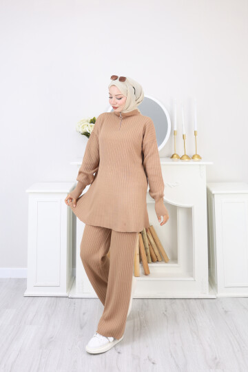 FERMUAR DETAY TRİKO TAKIM - CAMEL