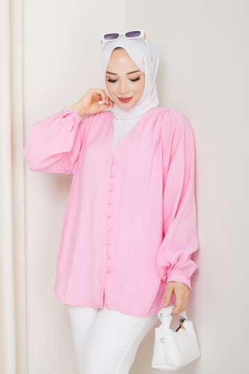 ŞIK V YAKA DÜĞMELİ GÖMLEK - PEMBE